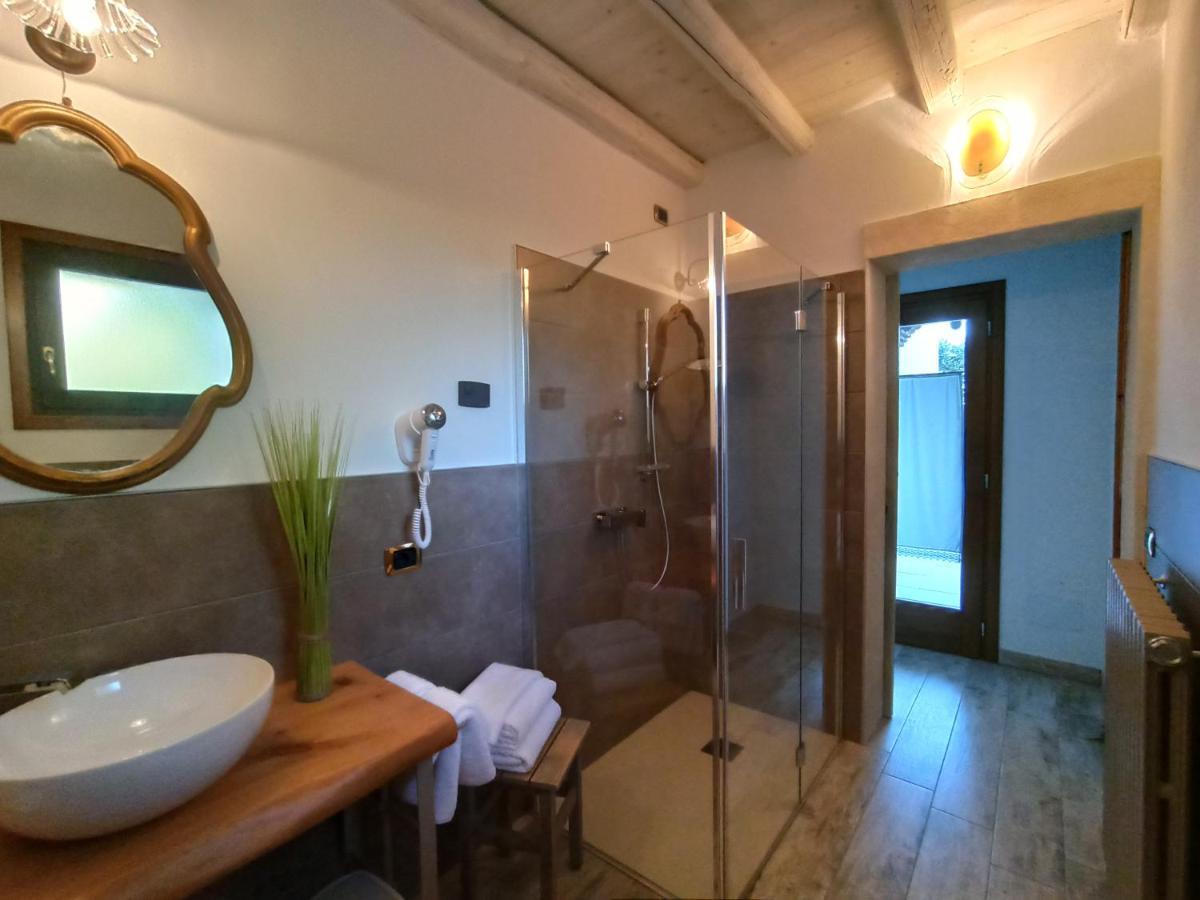 Le Zampolle B & B Colà エクステリア 写真